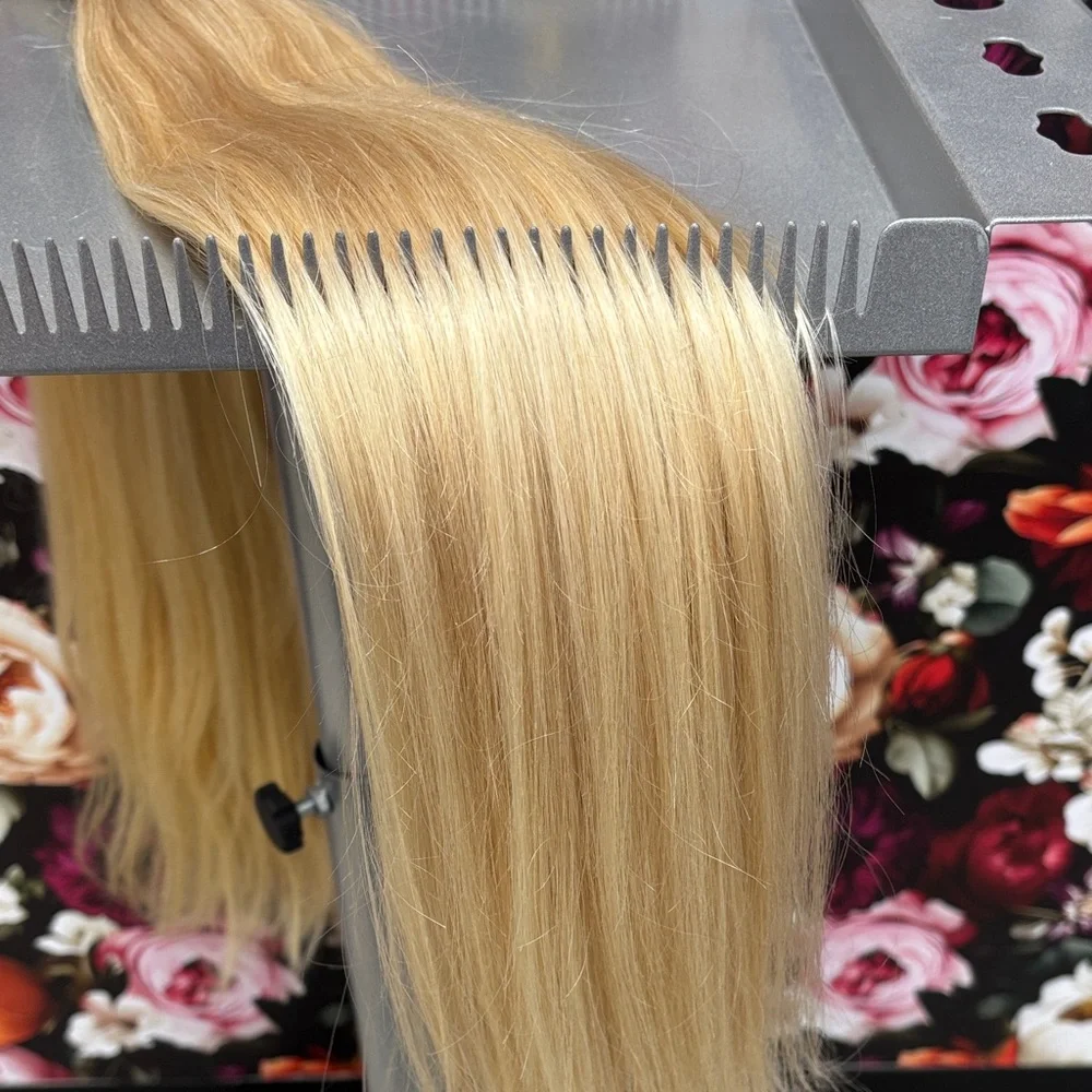 22” I-tip extension 100% human hair 125 pieces per bundle. Light blonde